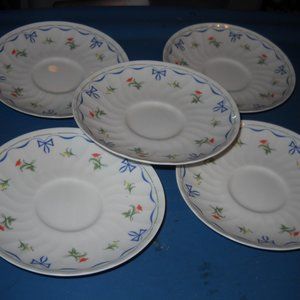 VINTAGE ROYAL WORCESTER SAUCERS